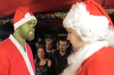 The Grinch v Santa - Rap Battle